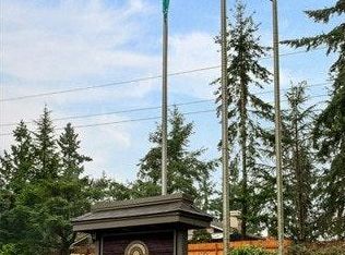 6640 137th Ave NE #420, Redmond, WA 98052