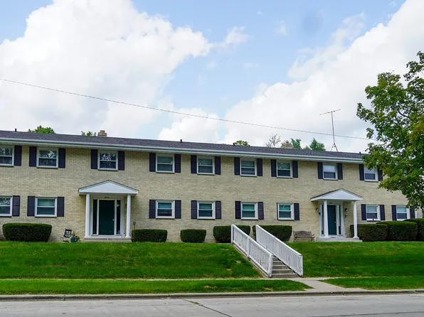 Morgan, 1808-1812 Morgan Dr, West Bend, WI 53090