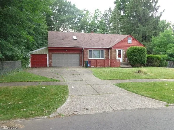 5870 Queens Hwy, Parma Heights, OH 44130