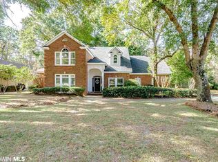 112 Mockingbird Ln, Fairhope, AL 36532