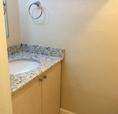 5th image of 1199 NW 42nd Ave