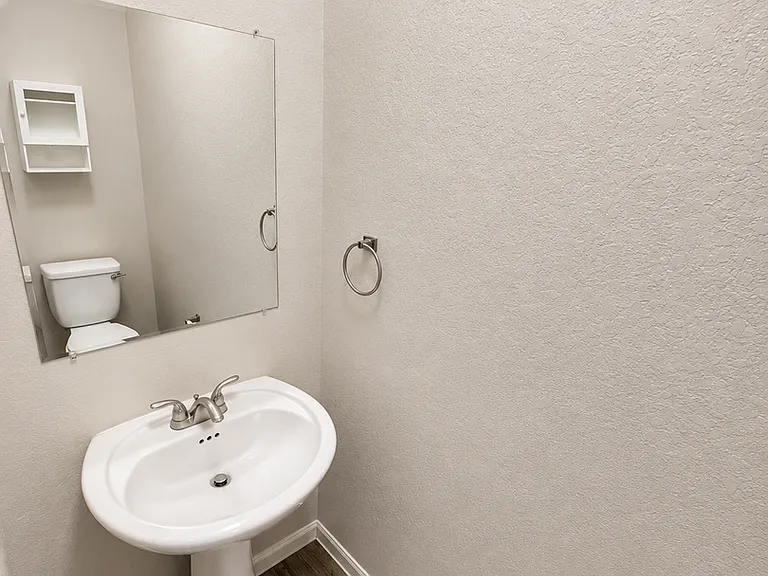 6416 Aspen Hl — Photo 16