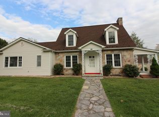 300 Shenandoah Ave, Edinburg, VA 22824