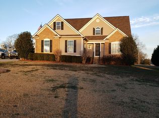 101 Stonefield Dr, Forsyth, GA 31029