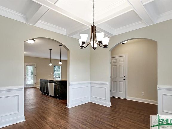3rd image of 15 Oakmont Drive