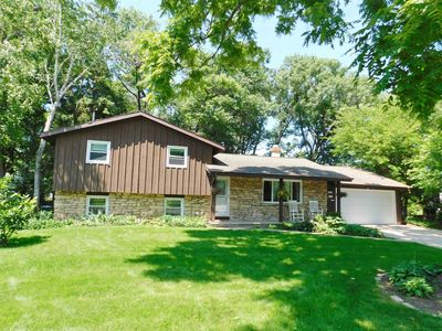 906 Georgia Dr, De Pere, WI, 54115