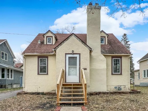 107 Oxford St, Fairmont, MN 56031