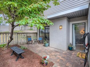 1163 Wagon Wheel Rd, Hopkins, MN 55343