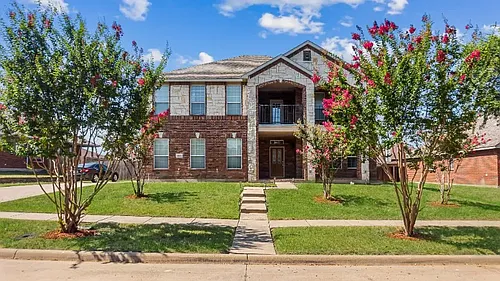 1739 Summerwood Ln Photo 1