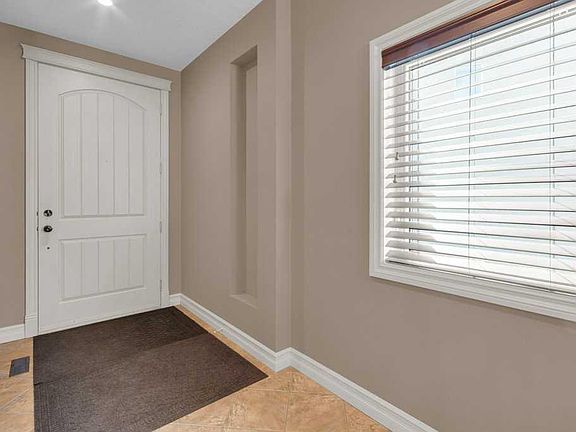 2nd image of 44 S Mahogany Rise SE