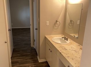 112 W 103rd St #23, Kansas City, MO 64131
