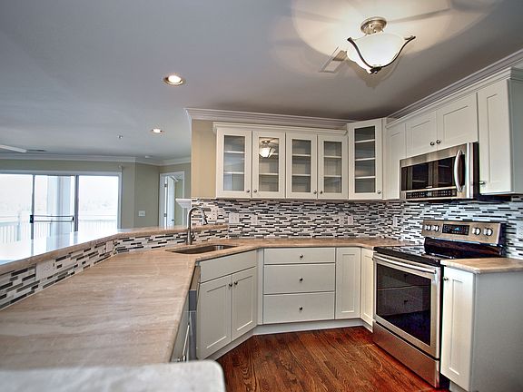 New Upgraded Kitchen