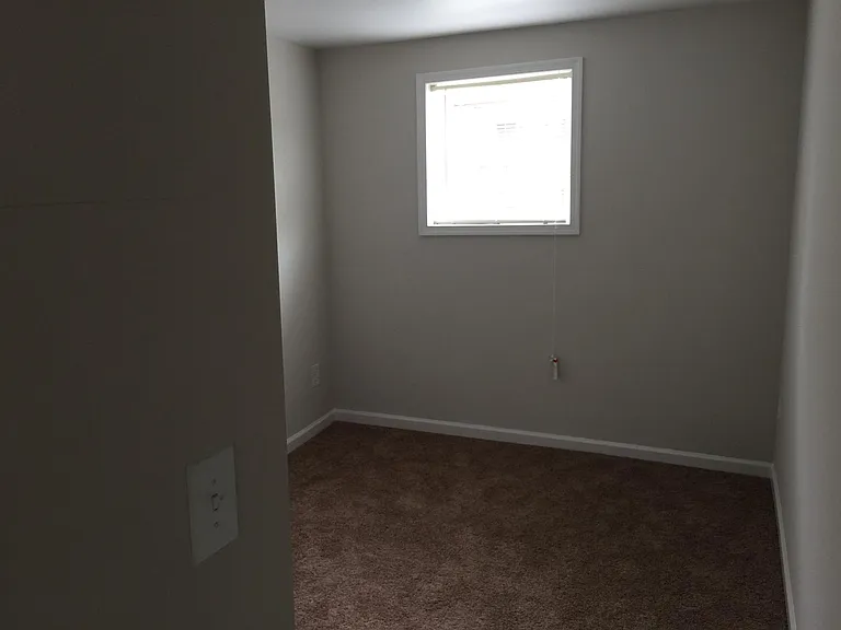 435 Lebaum St SE #4 — Photo 5
