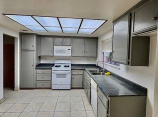 9934 La Vine St, Alta Loma, CA 91701