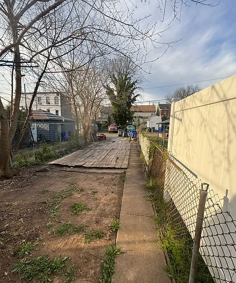 409 Beech St — Photo 33