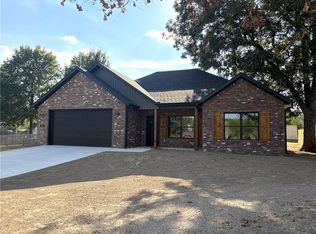 555 Lincoln Ave, Lincoln, AR 72744