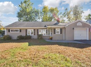 86 Green Manor Rd, Manchester, CT 06042