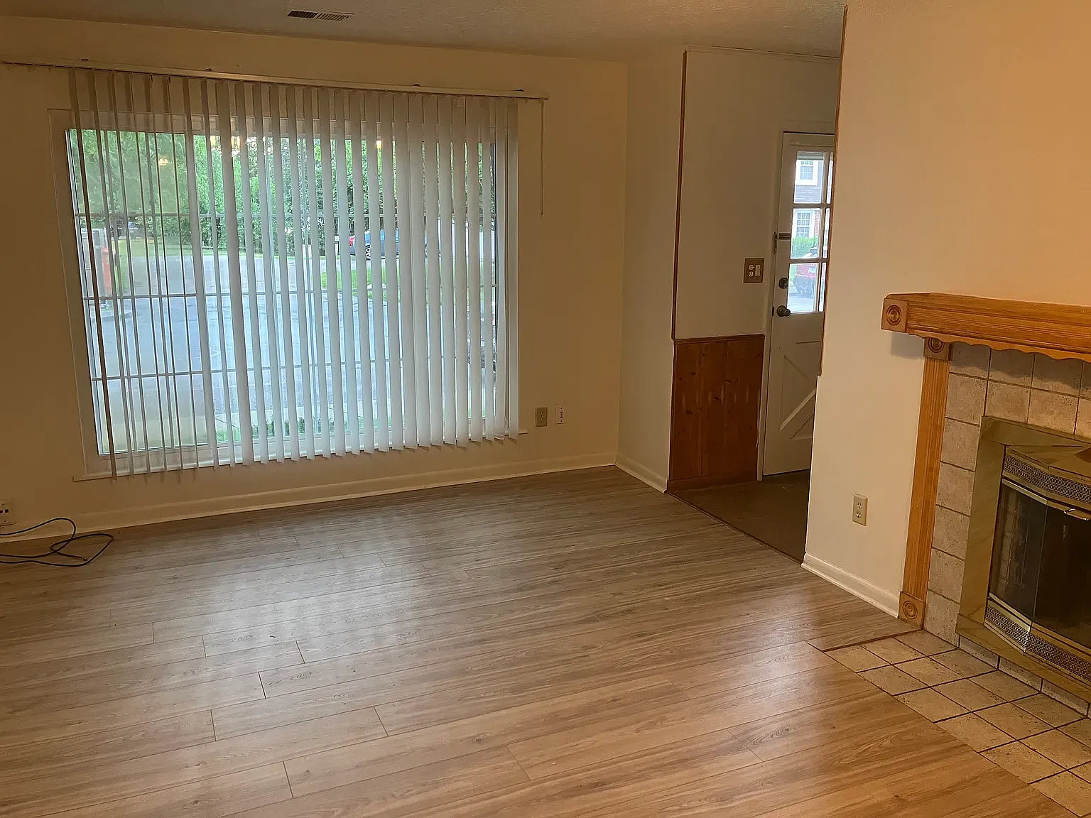 2 bed, 1.5 bath, 1100 sqft, $1,500 — Photo 4