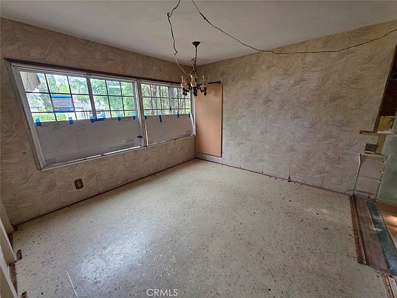 4th image of 2321 N Naomi St