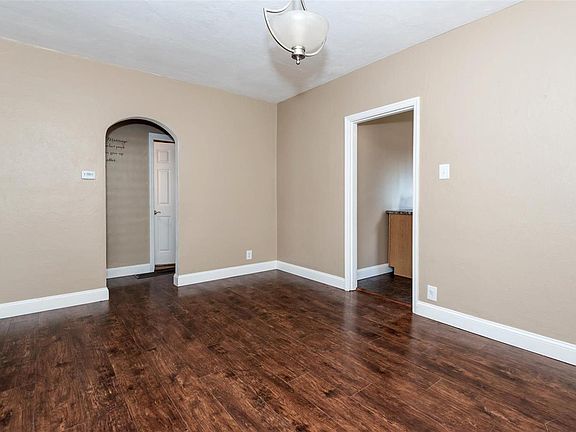 5th image of 854 Catskill Dr