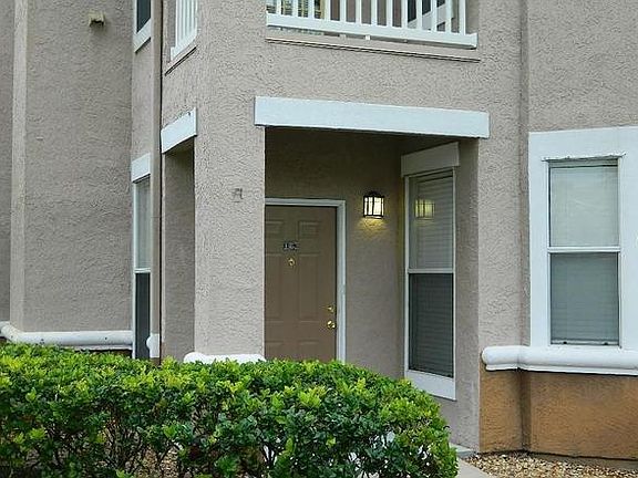 3rd image of 10442 Villa View Cir