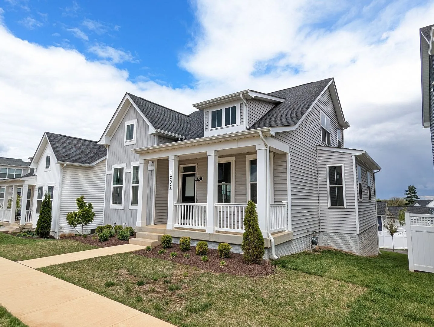 Gorgeous New Construction Home in Gambrill View Community available now! — Photo 4