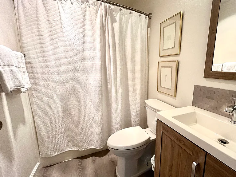 1623 Oliver Ave #E — Photo 8