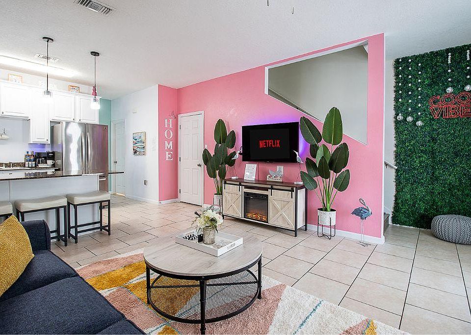 ropic like it hot in this tropical space. Good Vibes is all that you need. Enjoy the Fireplace while watching Netflix or your favorite movies on this Roku 55" Smart TV.