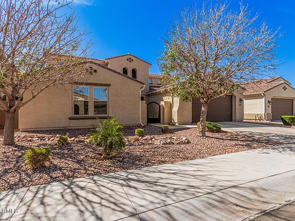 4th image of 3687 E Blue Spruce Lane