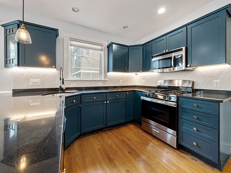 772 Centre St #2 — Photo 9