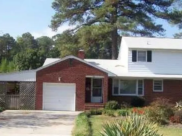 521 Woods Rd, Newport News, VA 23601