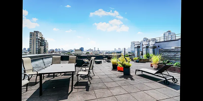 Rented by R New York | media 8