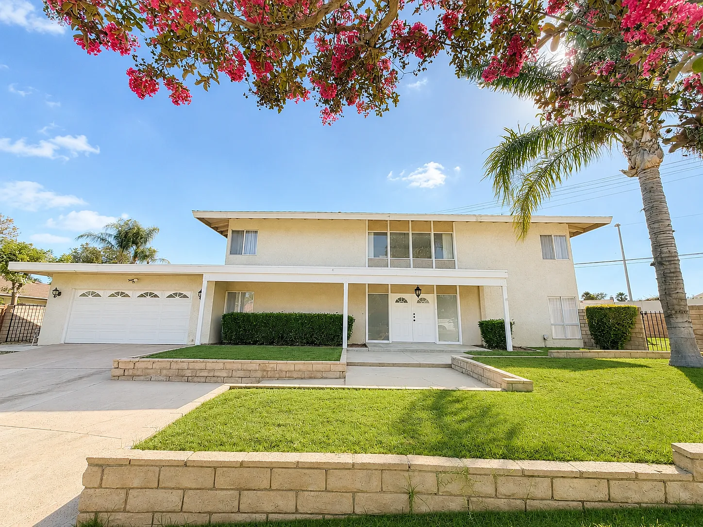 5 bed, 3474 sqft, $7,600 — Photo 1