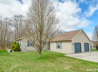 3 Oriole Dr UNIT 3, Danielson, CT 06239