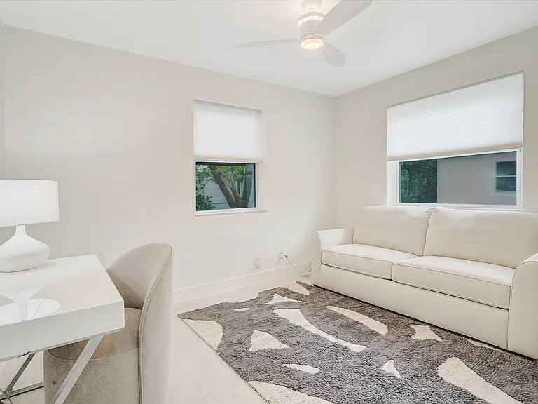340 Summa St — Photo 18