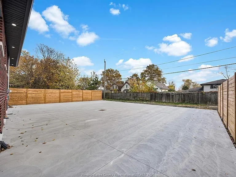3549 Peter St #4 — Photo 3