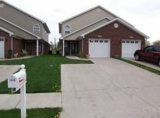 1448 Blackiston View Dr, Clarksville, IN 47129