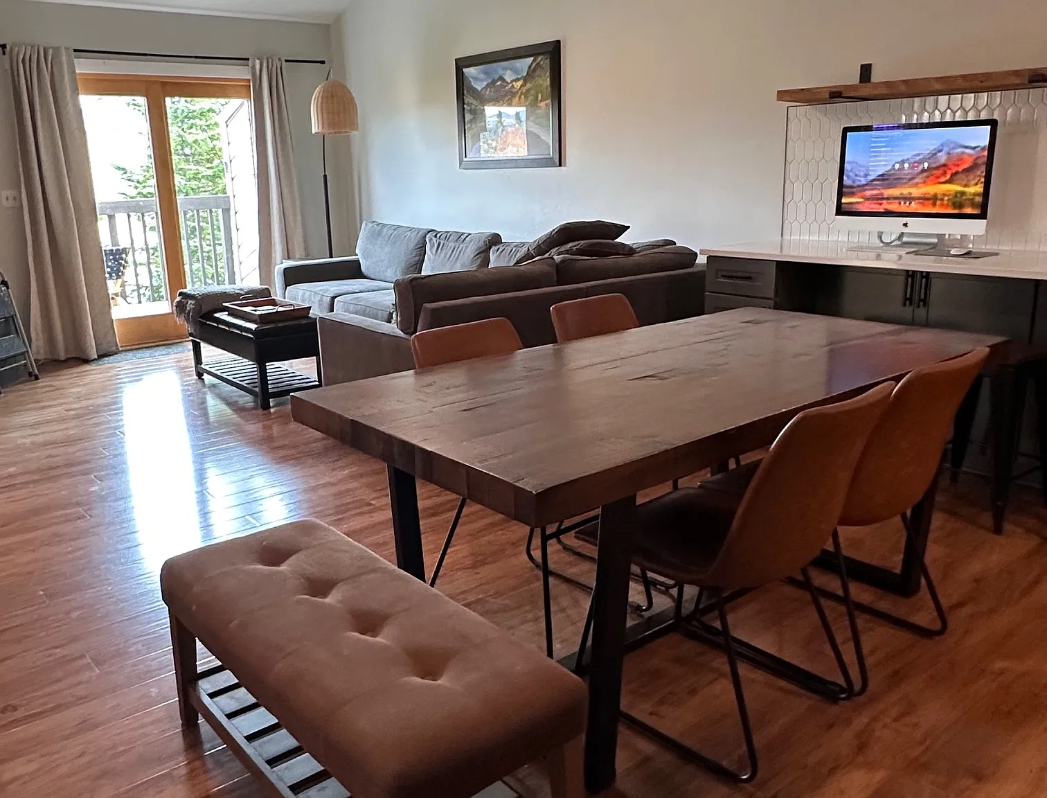 3 bed, 2142 sqft, $6,000 — Photo 1