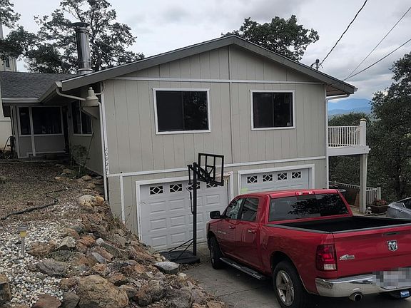 3rd image of 20924 Powder Horn Rd