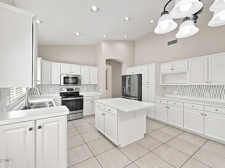 1402 E Shannon St — Photo 13