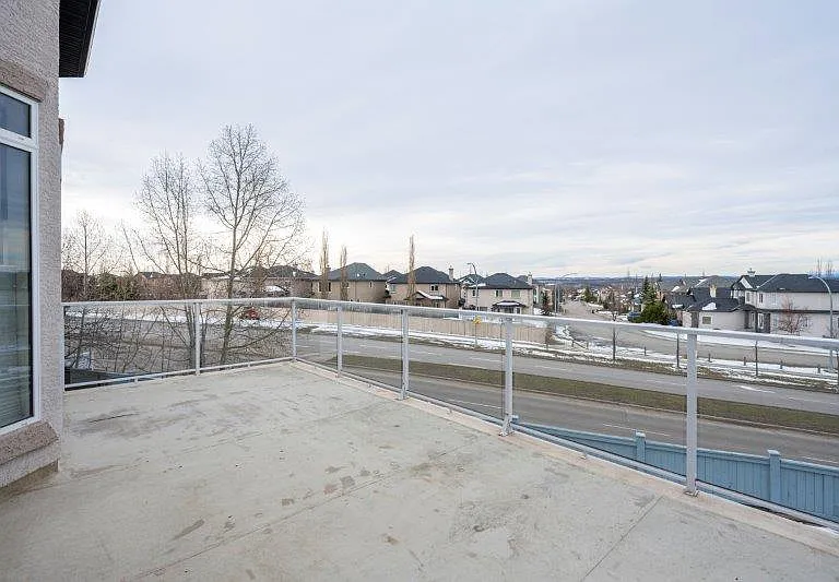 61 Simcrest Grv SW — Photo 57