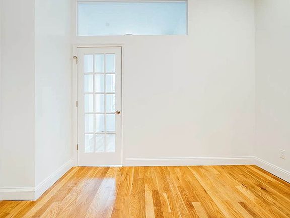 3rd image of 295 Wyckoff Ave APT 3L