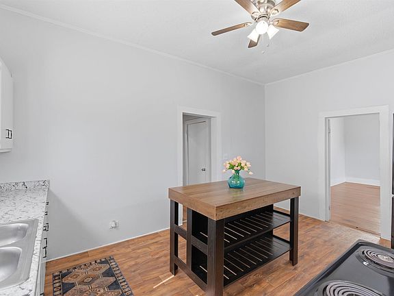 5th image of 10 Bobo St