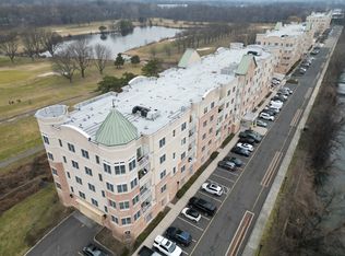 3205 Windsor Park Ct, Englewood, NJ 07631