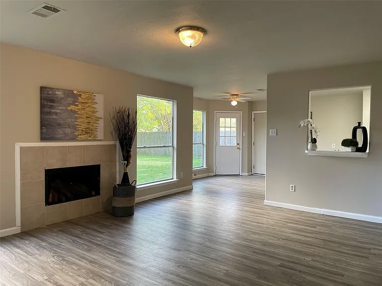 6614 Amberfield Ln — Photo 10