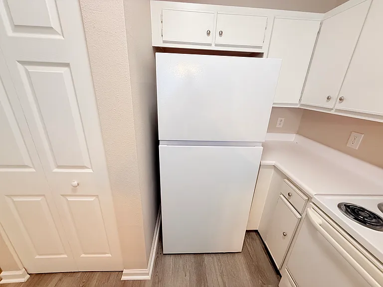 1306 River Oaks Dr #3F — Photo 6
