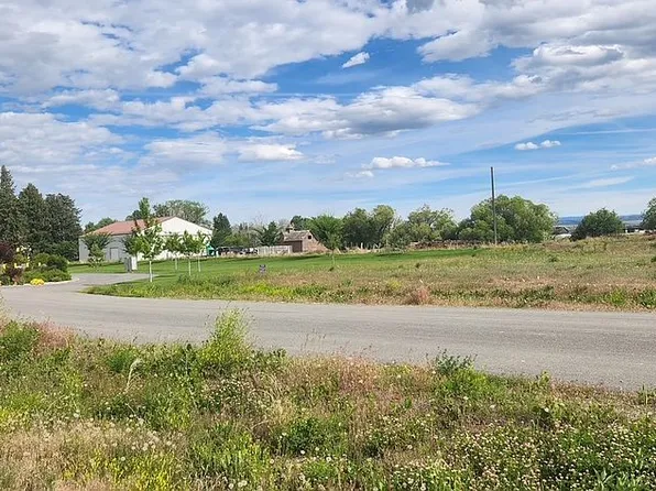 7 The Grv, Billings, MT 59102