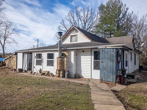 3rd image of 509 Old Cane Bluff Road