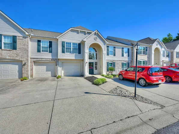200 Postoak Ln APT D, Milford, OH 45150