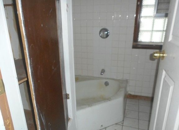 5th image of 1424 S 18th Ave